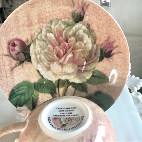 Northamptonshire England Antique Rose Fine Bone China TeaCup & Saucer - Picture 3 of 9